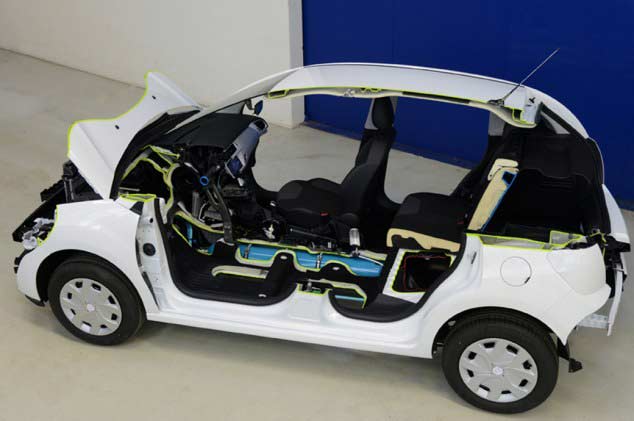 Saving the planet: The Hybrid Air technology could allow a car the size of a Citro&euml;n C3 or a Peugeot 208 to emit as little as 69g/km of CO2